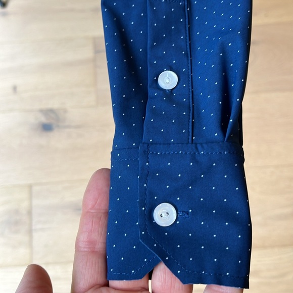 NWT Lysse Schiffer pindot tunic length button front blue shirt - Picture 5 of 11